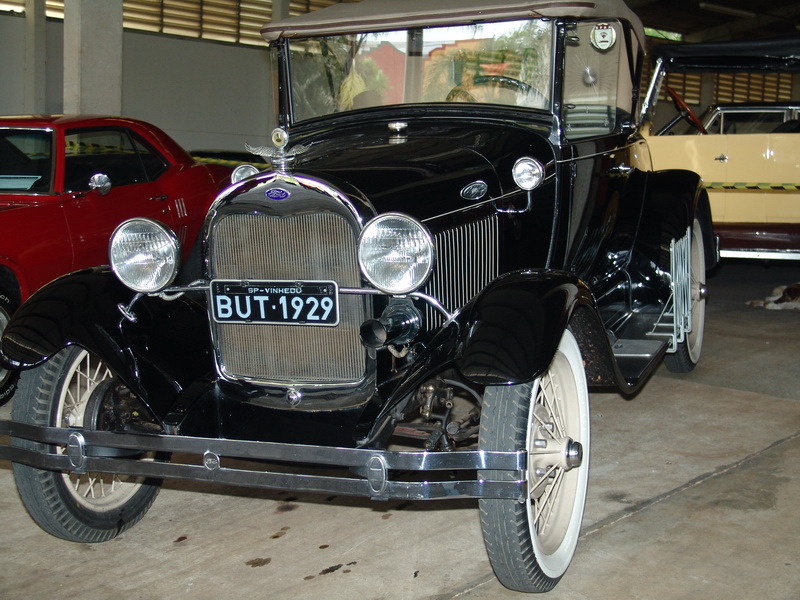 Agora os muito antigos, como este Ford modelo T de 1929